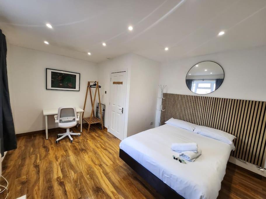 Spacious And Bright One Bedroom Oxford